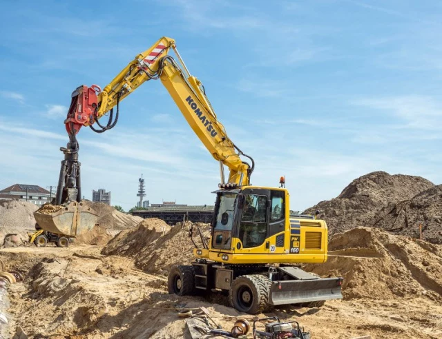 Komatsu PW 160-11