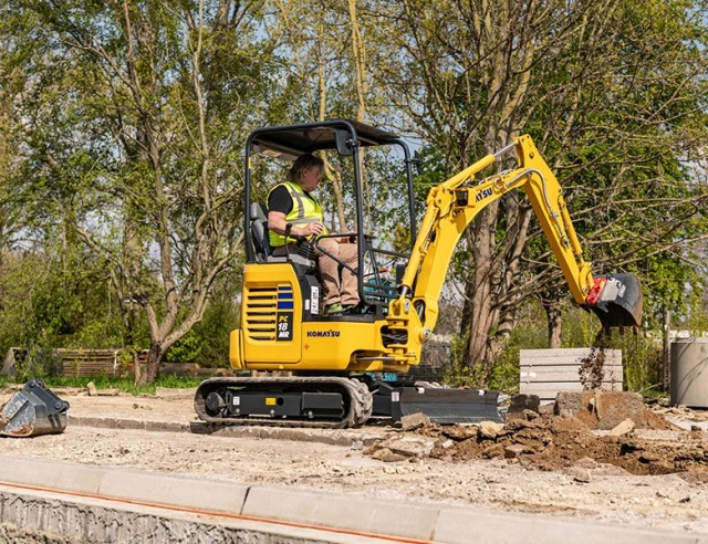 Komatsu PC16MR /PC18MR